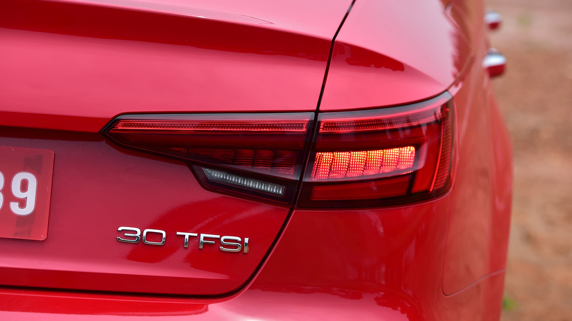 Audi A4 2016 30 TFSI Technology Exterior